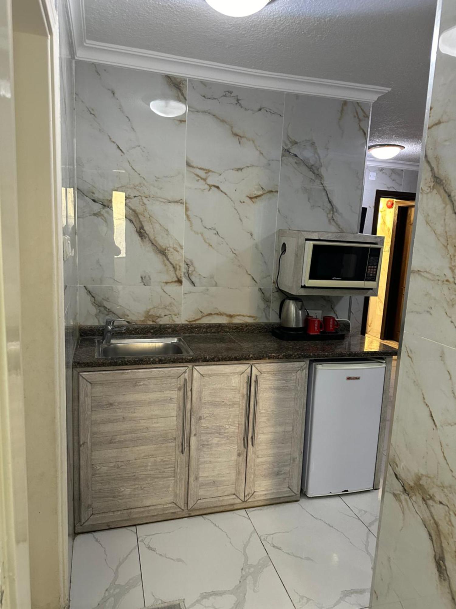 Arwahotel Apartments اروى للشقق الفندقية Άκαμπα Εξωτερικό φωτογραφία